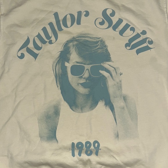 Taylor Swift 1989 Taylor Version Crewneck Sweater - Picture 1 of 8